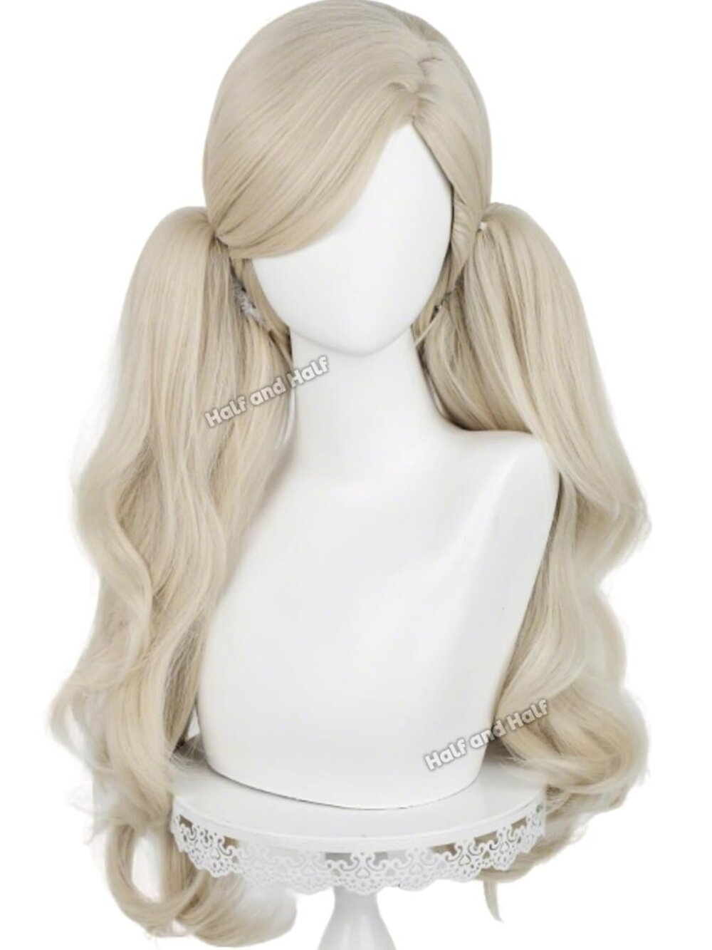 Women's Platinum Blonde 39 Inch Cosplay Platinum Blonde Wigs With Side Part Bang